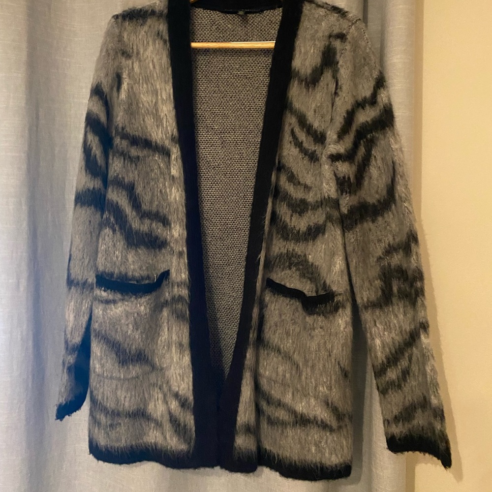 White House Black Market Kimono Cover Up Cardigan Sweater Animal Print